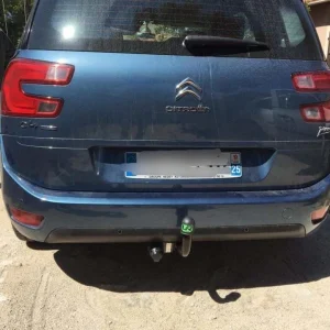 Pose attelage sur citroen C4
