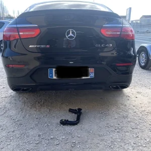 pose attelage sur GLC 43 amg mercedes
